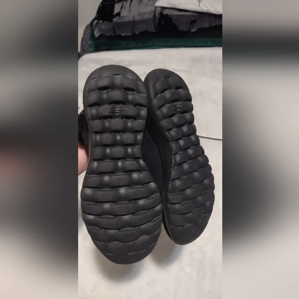 Women's Black Fur-Lined Boots